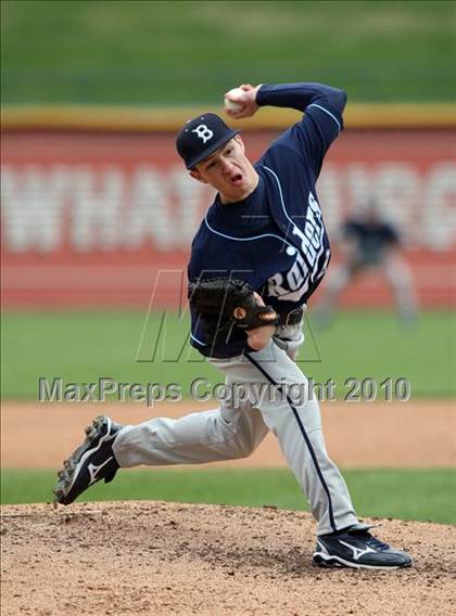 Thumbnail 1 in Leander vs. Bell (Rock Hardball Classic) photogallery.