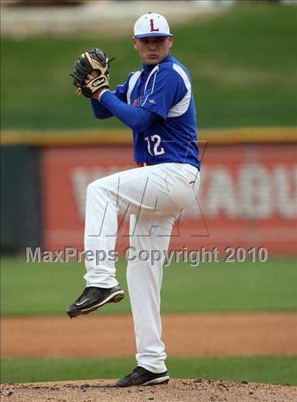 Thumbnail 2 in Leander vs. Bell (Rock Hardball Classic) photogallery.