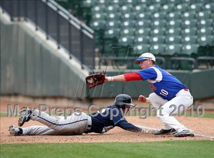 Thumbnail 3 in Leander vs. Bell (Rock Hardball Classic) photogallery.