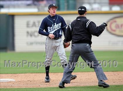 Thumbnail 1 in Leander vs. Bell (Rock Hardball Classic) photogallery.