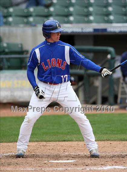 Thumbnail 1 in Leander vs. Bell (Rock Hardball Classic) photogallery.