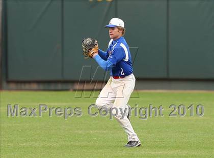 Thumbnail 3 in Leander vs. Bell (Rock Hardball Classic) photogallery.
