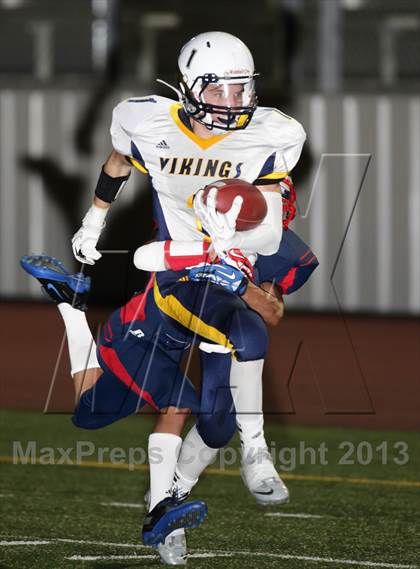 Thumbnail 2 in Bellarmine-Jefferson vs. Campbell Hall photogallery.