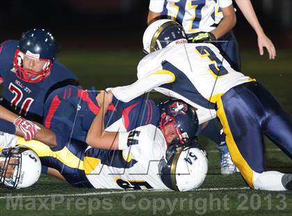 Thumbnail 3 in Bellarmine-Jefferson vs. Campbell Hall photogallery.