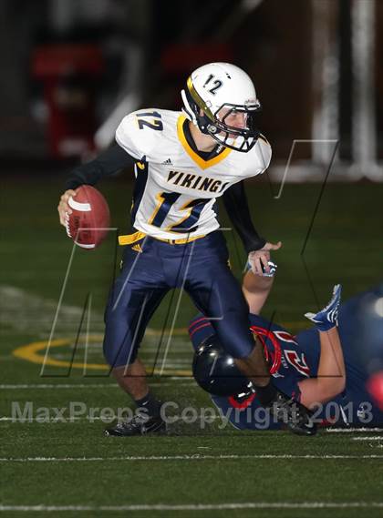 Thumbnail 3 in Bellarmine-Jefferson vs. Campbell Hall photogallery.