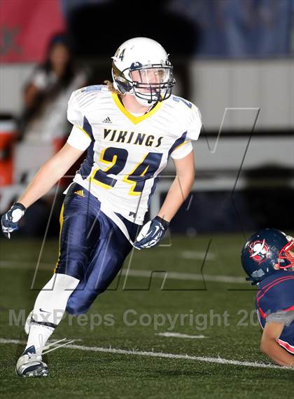 Thumbnail 1 in Bellarmine-Jefferson vs. Campbell Hall photogallery.