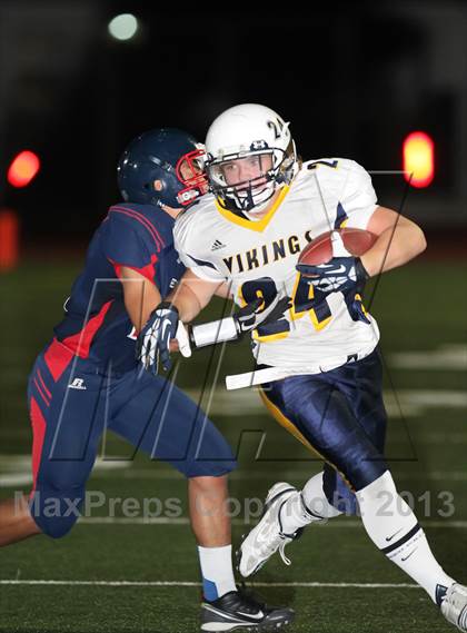 Thumbnail 2 in Bellarmine-Jefferson vs. Campbell Hall photogallery.