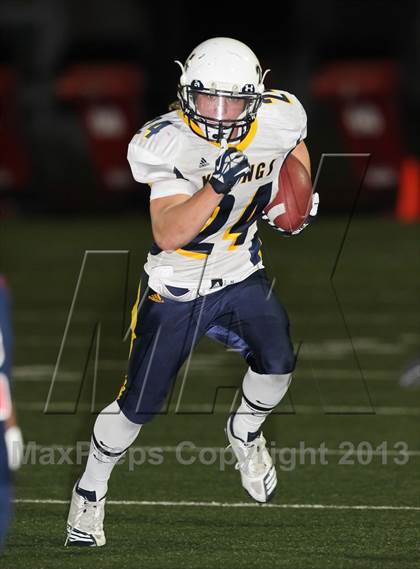 Thumbnail 1 in Bellarmine-Jefferson vs. Campbell Hall photogallery.