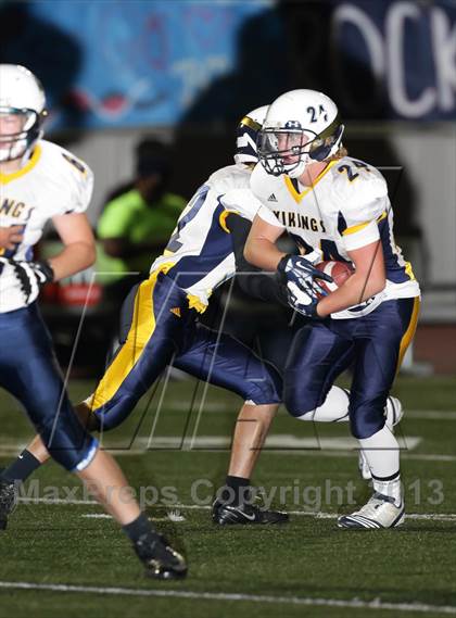 Thumbnail 1 in Bellarmine-Jefferson vs. Campbell Hall photogallery.