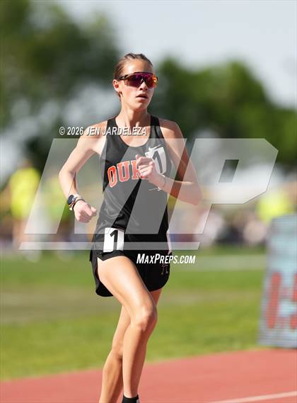 Thumbnail 2 in CHSAA 1A Final (3200 Meters) photogallery.