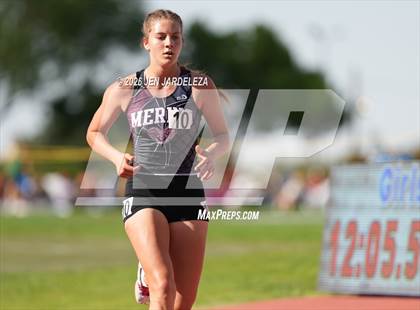 Thumbnail 2 in CHSAA 1A Final (3200 Meters) photogallery.