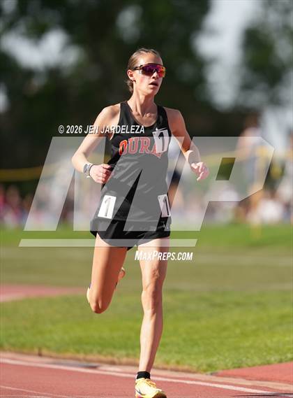 Thumbnail 1 in CHSAA 1A Final (3200 Meters) photogallery.