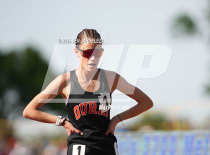 Thumbnail 1 in CHSAA 1A Final (3200 Meters) photogallery.