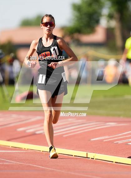 Thumbnail 1 in CHSAA 1A Final (3200 Meters) photogallery.