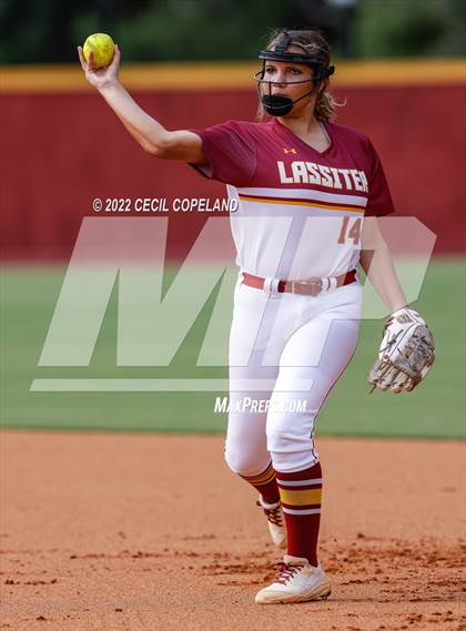 Thumbnail 2 in Blessed Trinity @ Lassiter photogallery.