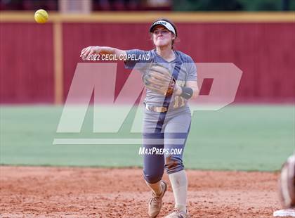 Thumbnail 3 in Blessed Trinity @ Lassiter photogallery.