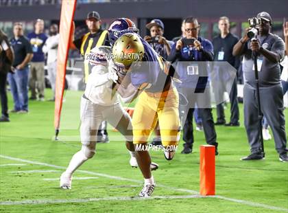 Thumbnail 1 in St. Thomas Aquinas vs. Homestead (FHSAA 3M Final) photogallery.