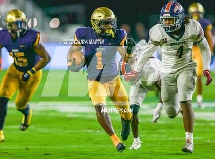Thumbnail 2 in St. Thomas Aquinas vs. Homestead (FHSAA 3M Final) photogallery.