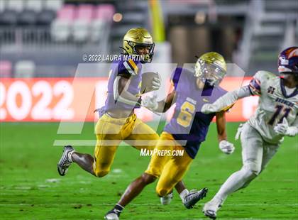 Thumbnail 3 in St. Thomas Aquinas vs. Homestead (FHSAA 3M Final) photogallery.