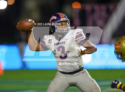 Thumbnail 1 in St. Thomas Aquinas vs. Homestead (FHSAA 3M Final) photogallery.