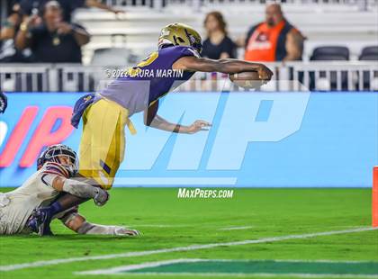 Thumbnail 1 in St. Thomas Aquinas vs. Homestead (FHSAA 3M Final) photogallery.