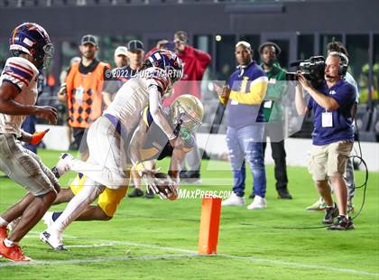 Thumbnail 2 in St. Thomas Aquinas vs. Homestead (FHSAA 3M Final) photogallery.