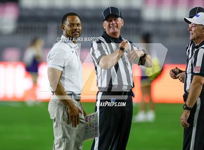 Thumbnail 3 in St. Thomas Aquinas vs. Homestead (FHSAA 3M Final) photogallery.