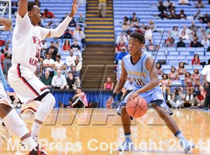 Thumbnail 1 in Winston-Salem Prep vs. East Carteret (NCHSAA 1A Final) photogallery.