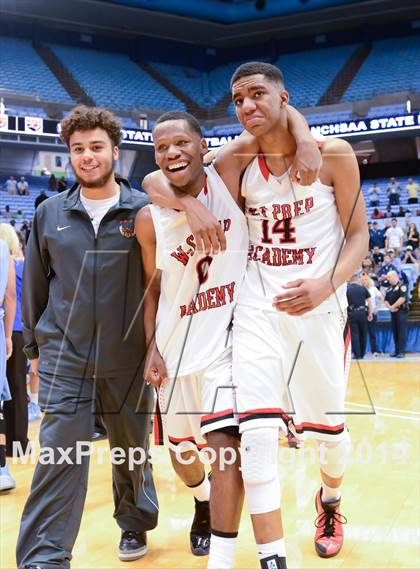 Thumbnail 2 in Winston-Salem Prep vs. East Carteret (NCHSAA 1A Final) photogallery.
