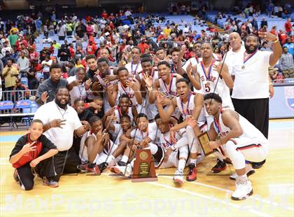 Thumbnail 2 in Winston-Salem Prep vs. East Carteret (NCHSAA 1A Final) photogallery.