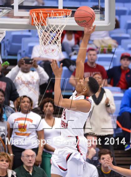 Thumbnail 3 in Winston-Salem Prep vs. East Carteret (NCHSAA 1A Final) photogallery.