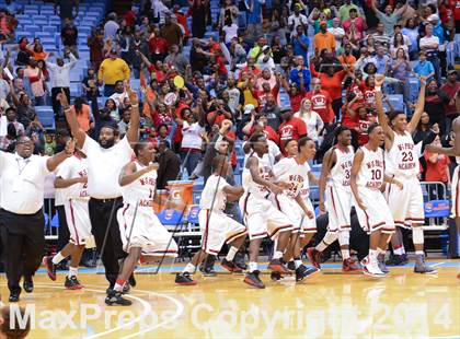 Thumbnail 1 in Winston-Salem Prep vs. East Carteret (NCHSAA 1A Final) photogallery.