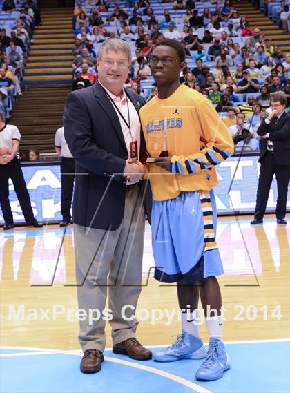 Thumbnail 3 in Winston-Salem Prep vs. East Carteret (NCHSAA 1A Final) photogallery.