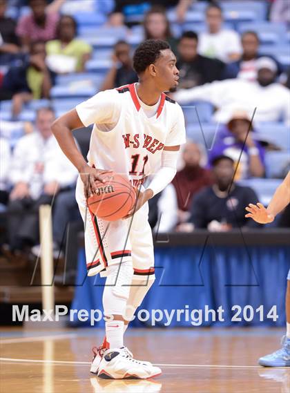 Thumbnail 1 in Winston-Salem Prep vs. East Carteret (NCHSAA 1A Final) photogallery.