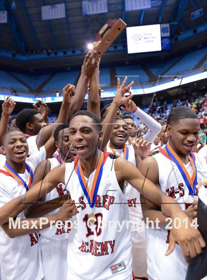 Thumbnail 3 in Winston-Salem Prep vs. East Carteret (NCHSAA 1A Final) photogallery.