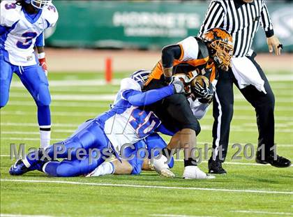 Thumbnail 1 in Folsom vs Vacaville (CIF SJS D2 Final) photogallery.