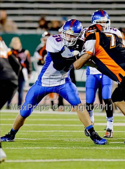 Thumbnail 2 in Folsom vs Vacaville (CIF SJS D2 Final) photogallery.