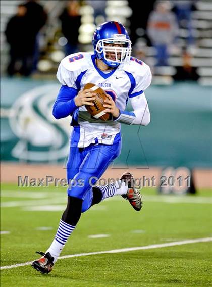 Thumbnail 2 in Folsom vs Vacaville (CIF SJS D2 Final) photogallery.