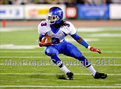 Thumbnail 1 in Folsom vs Vacaville (CIF SJS D2 Final) photogallery.