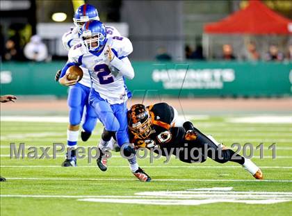 Thumbnail 1 in Folsom vs Vacaville (CIF SJS D2 Final) photogallery.