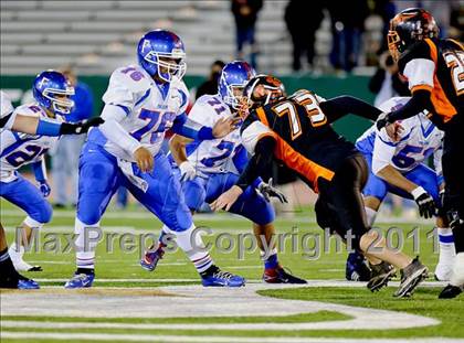 Thumbnail 2 in Folsom vs Vacaville (CIF SJS D2 Final) photogallery.
