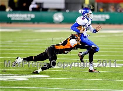 Thumbnail 3 in Folsom vs Vacaville (CIF SJS D2 Final) photogallery.