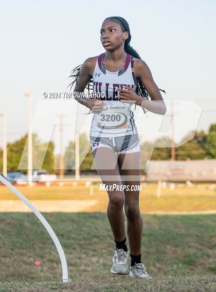 Thumbnail 1 in Cedar Park Invitational (5A-6A) photogallery.