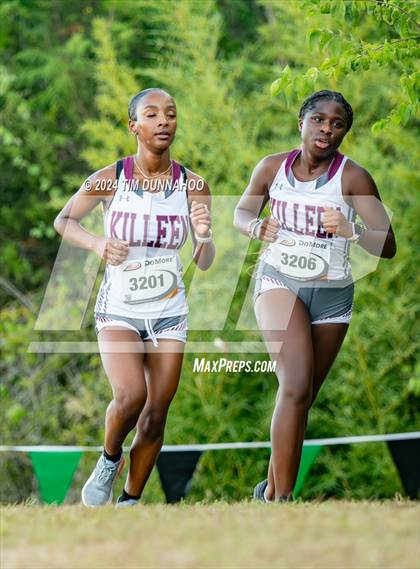 Thumbnail 2 in Cedar Park Invitational (5A-6A) photogallery.