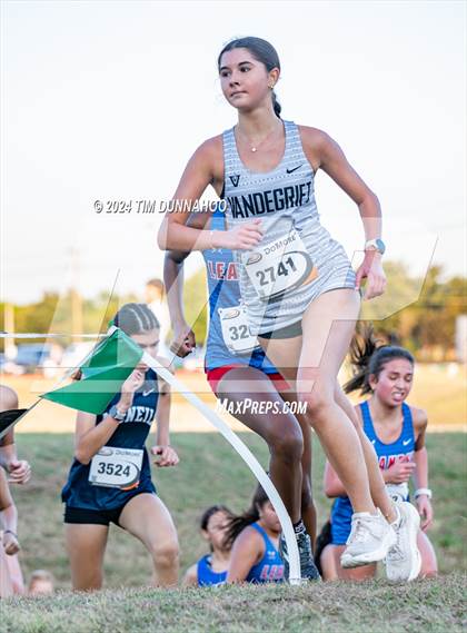 Thumbnail 2 in Cedar Park Invitational (5A-6A) photogallery.