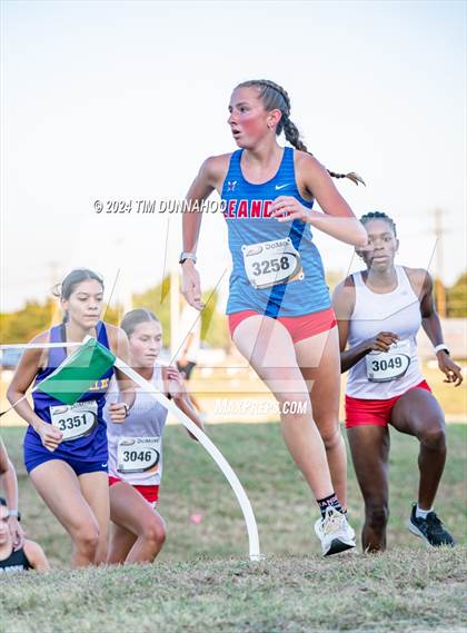 Thumbnail 3 in Cedar Park Invitational (5A-6A) photogallery.