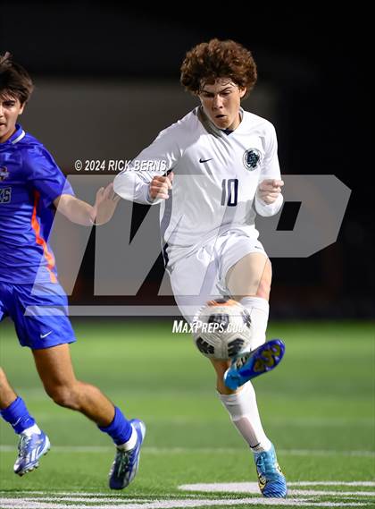 Thumbnail 1 in Grand Oaks vs College Park photogallery.