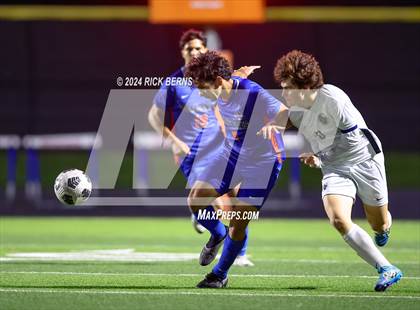 Thumbnail 3 in Grand Oaks vs College Park photogallery.
