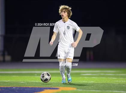 Thumbnail 3 in Grand Oaks vs College Park photogallery.