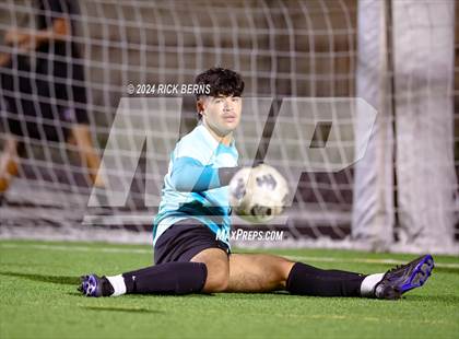 Thumbnail 3 in Grand Oaks vs College Park photogallery.